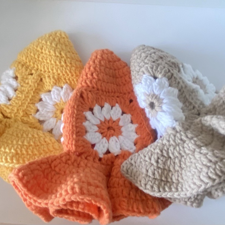 Crochet Flower Bucket Hat image 4