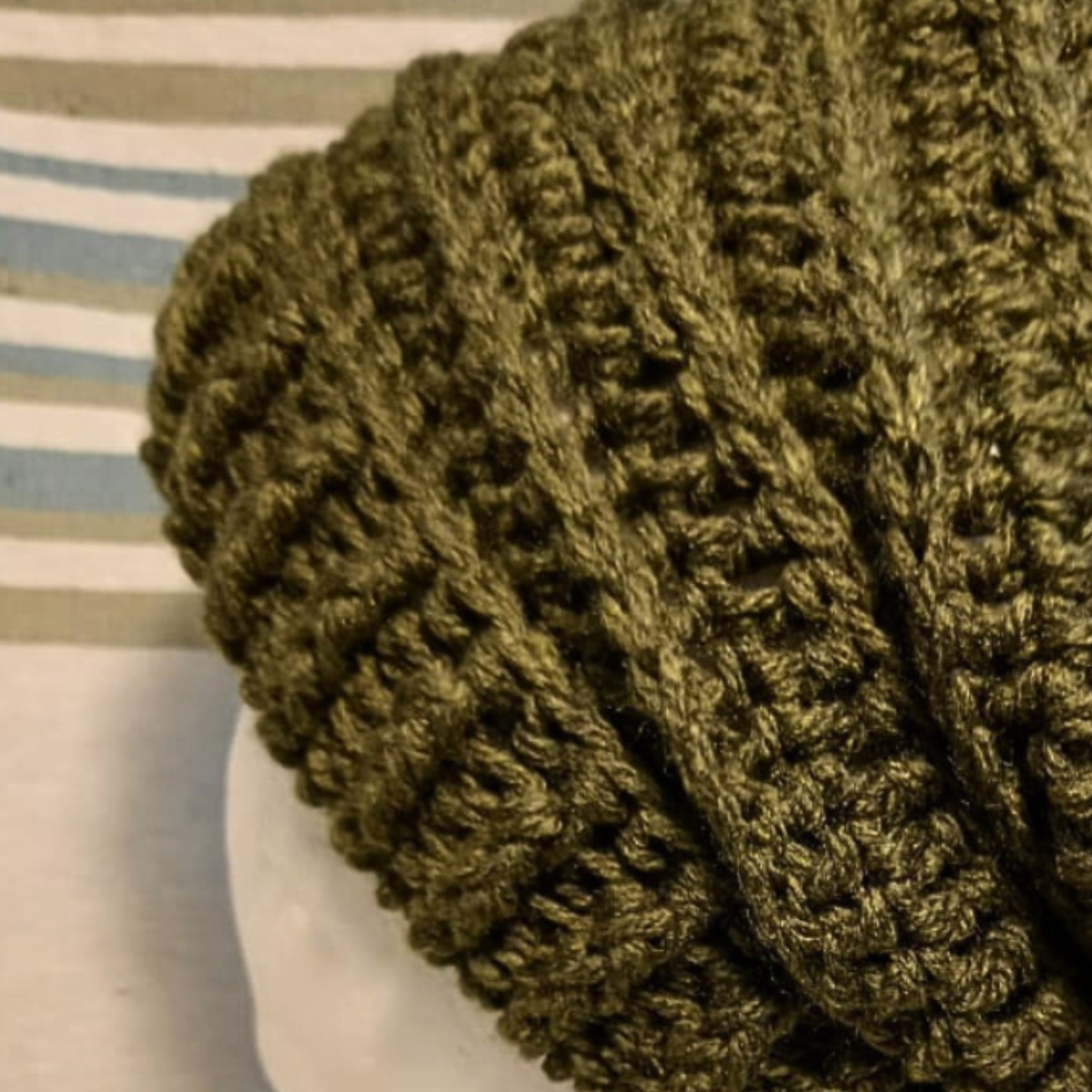 Adult Crochet Slouchy Himalaya Beanie in Seaweed image 2