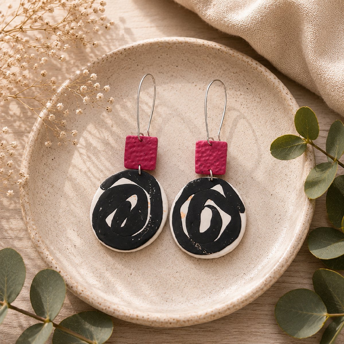 Abstract Black & Berry Statements