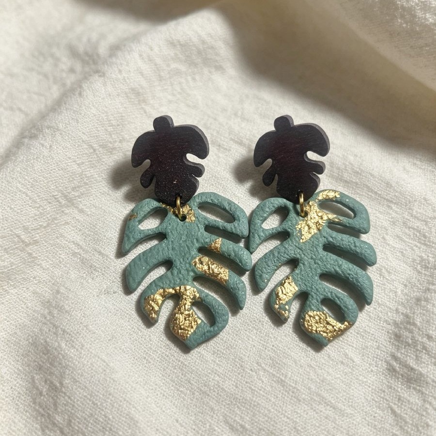 🌿 Teal Monstera Leaf Dangles