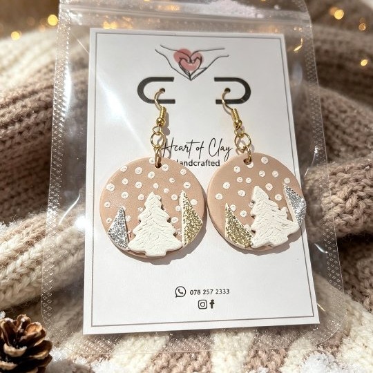 🎄 Winter Tree Scene Dangles