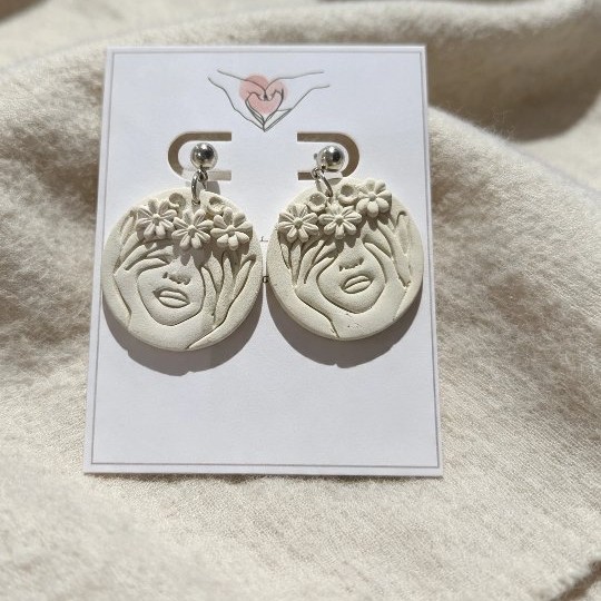 White Floral Face Circles
