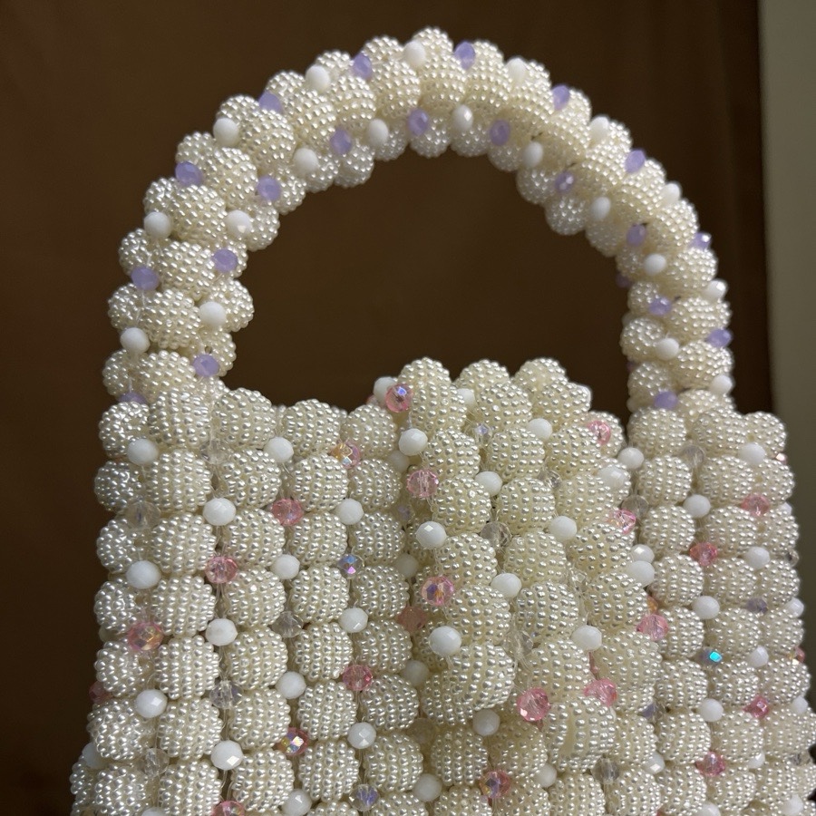 Beaded White Hand bag image 3