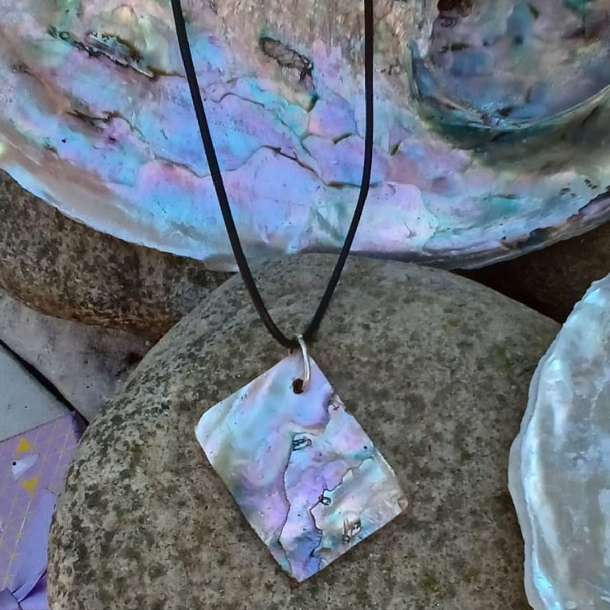 Pearlescent Drift Pendant & Cord image 6