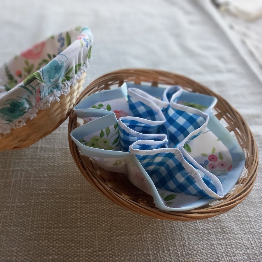 Lined Gift Basket image 2