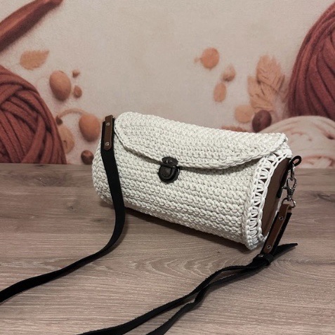 Rollup Crossbody image 3