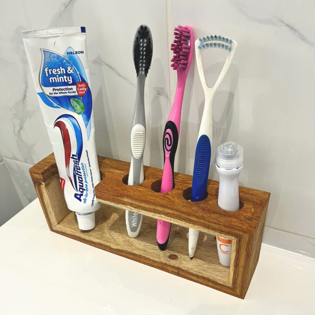Kiaat Toothbrush & Toothpaste Holder image 4