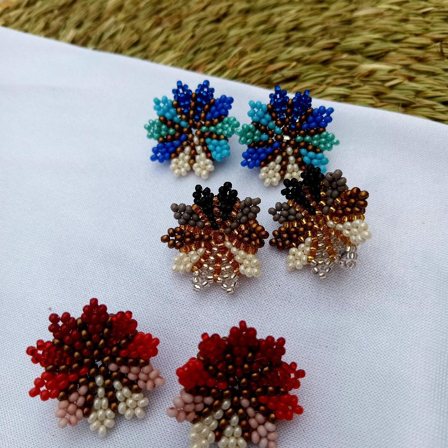 Beaded Star Stud