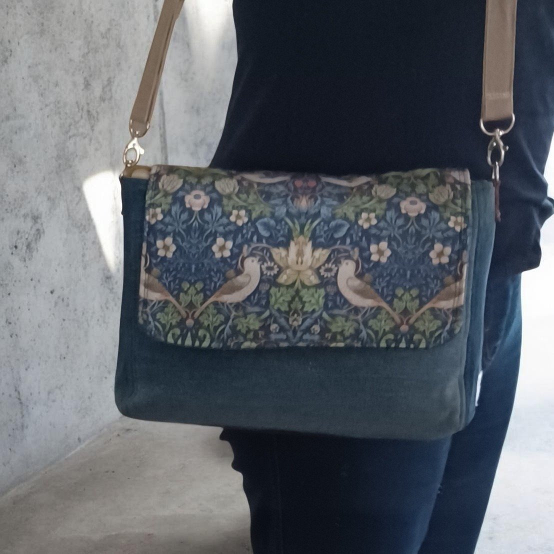Handmade Crossbody Bag image 4
