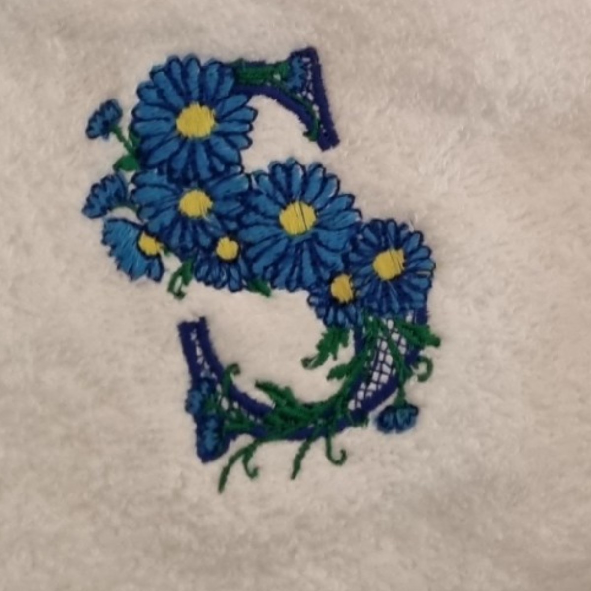 Luxury Embroidered Blue Daisy Initial Monogrammed 100% Cotton Bath Towel image 2