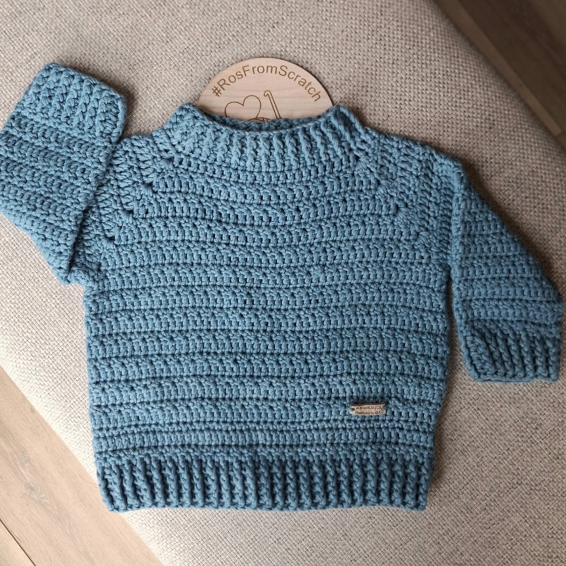 Baby Sweater : 6-12 Mths