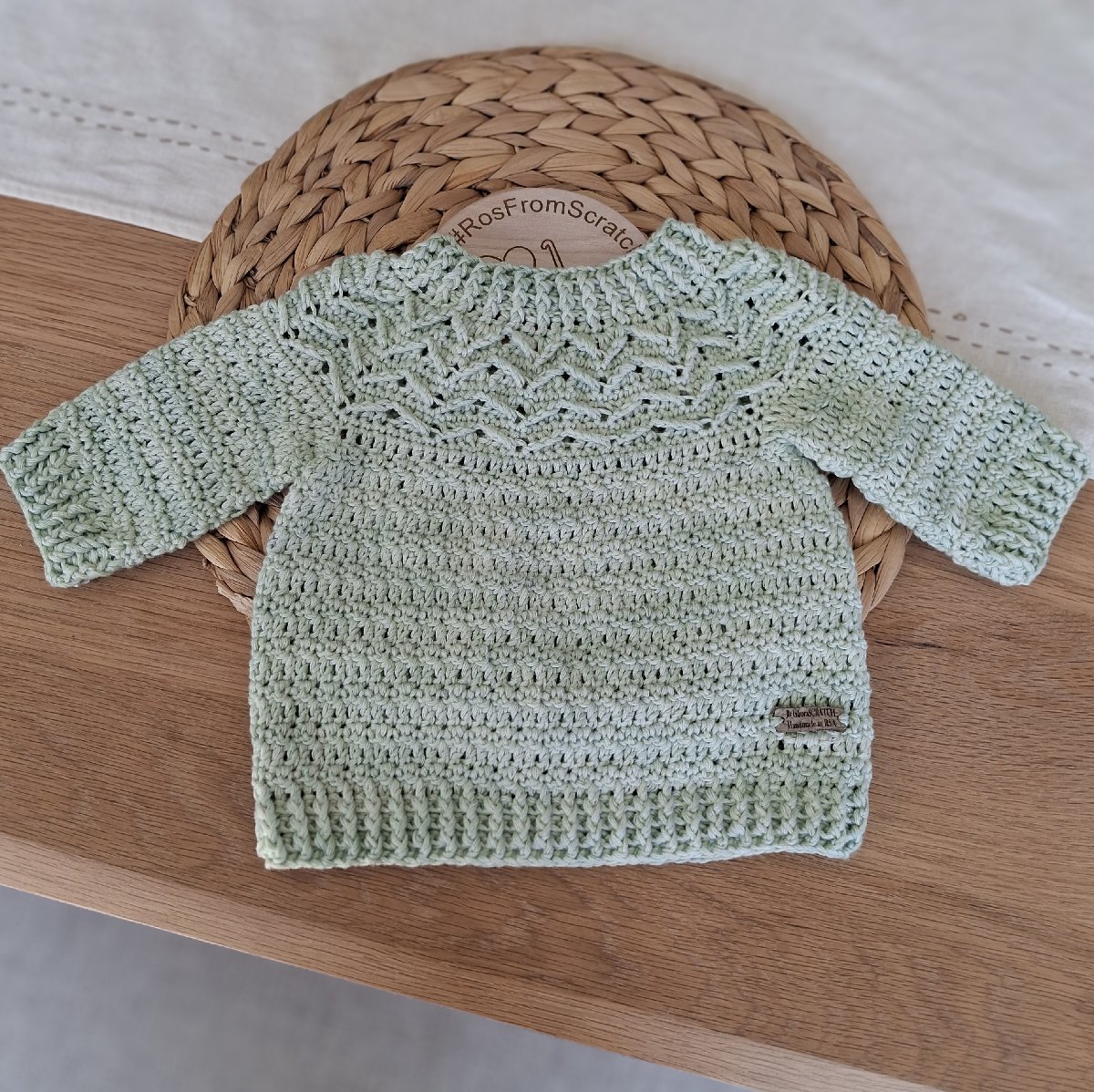 Baby Sweater. 0-6mths.