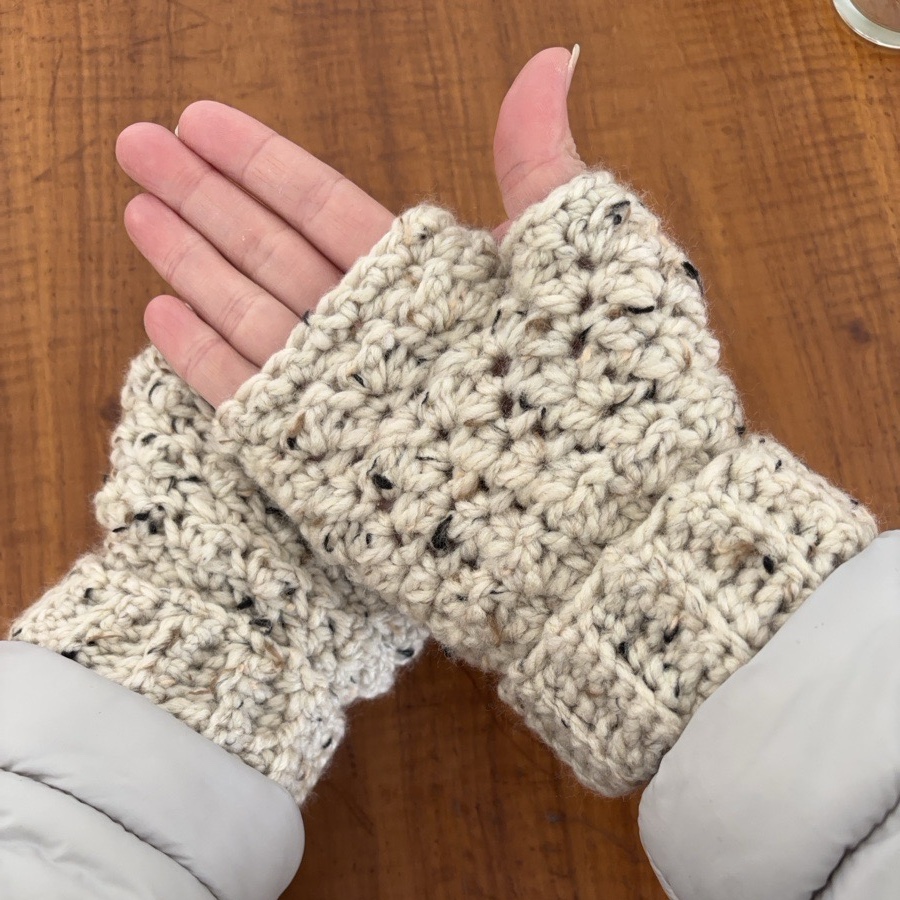 Fingerless Gloves image 4