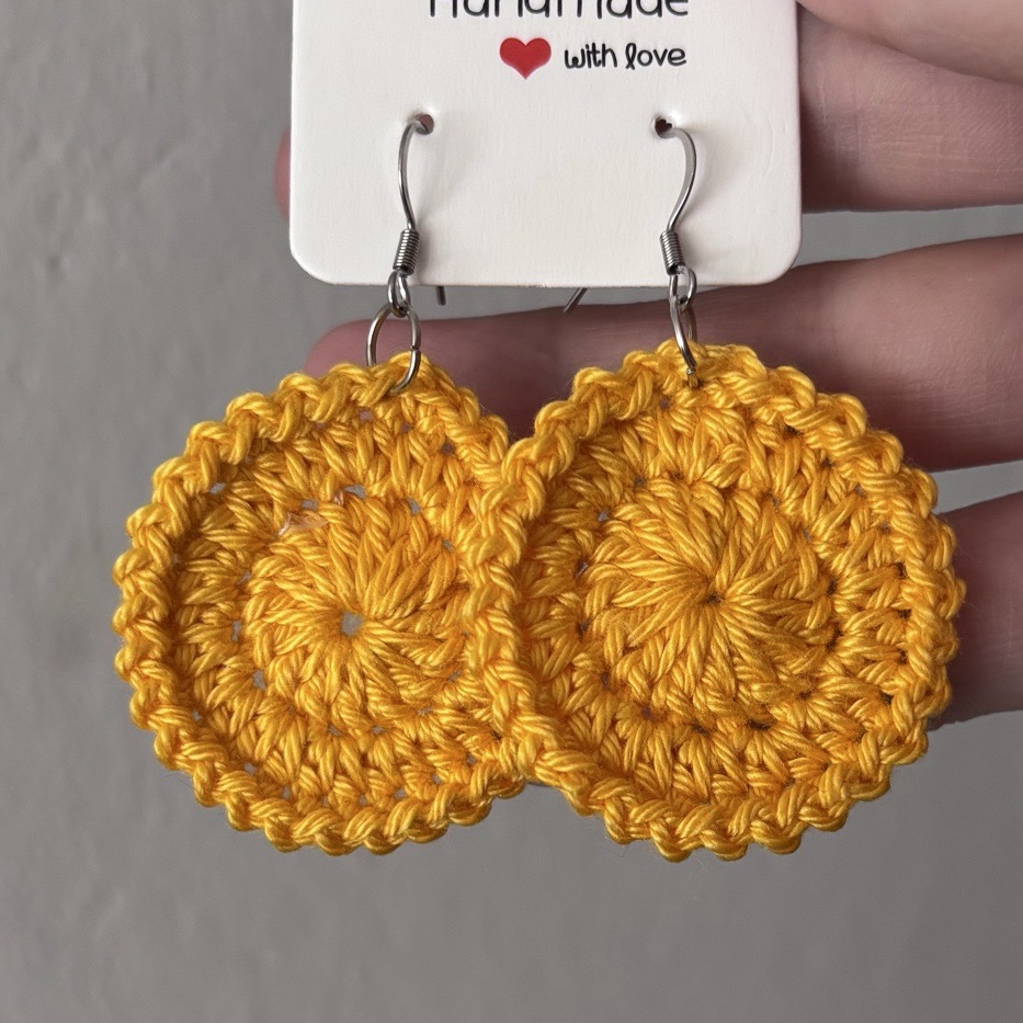 Earrings image 3