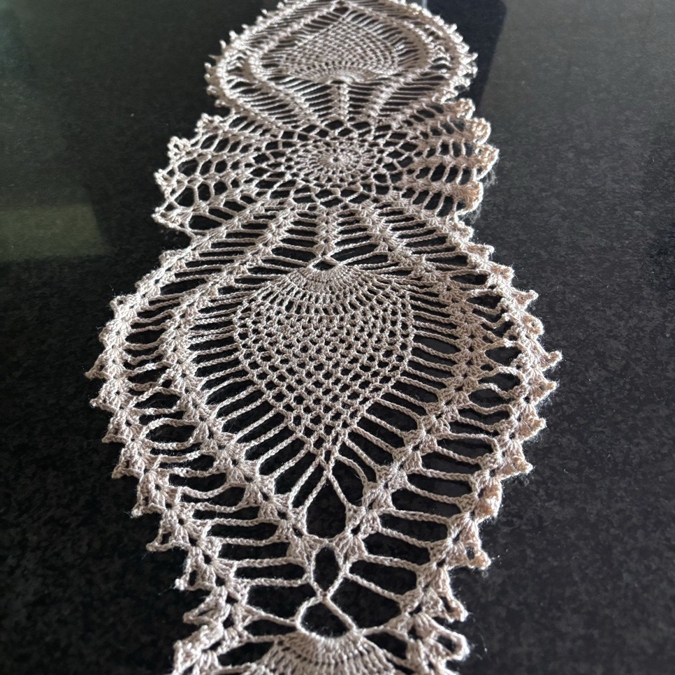 Table Runner image 4
