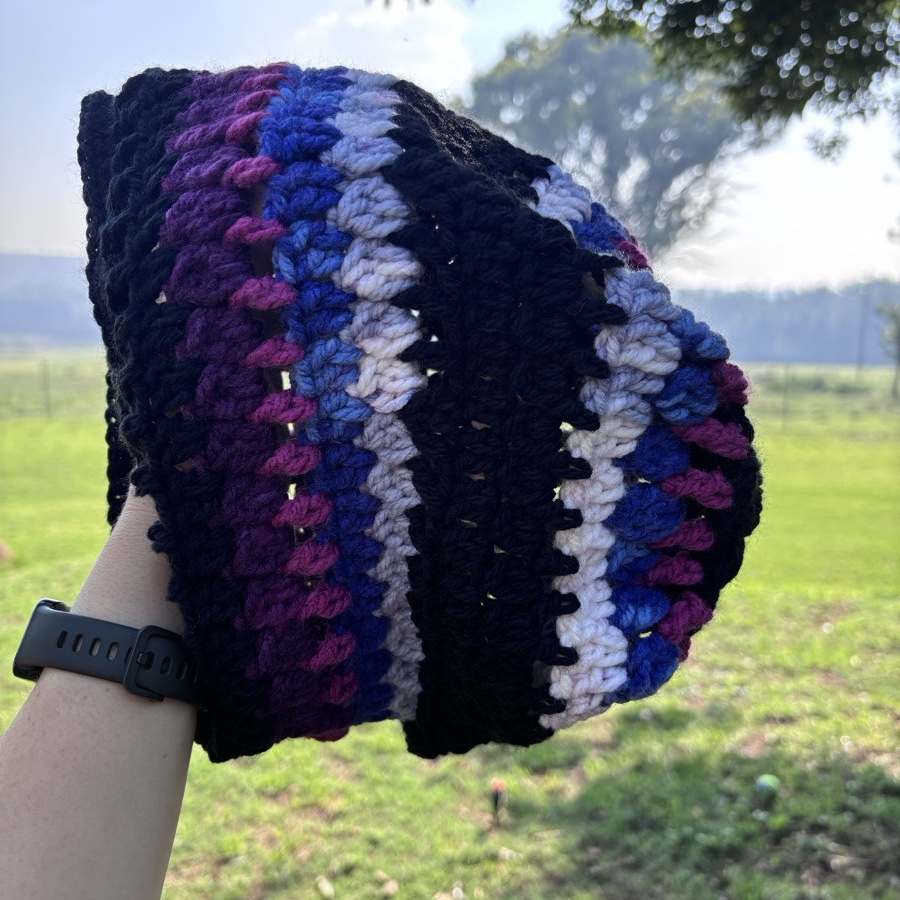 Slouchy Beanie image 4