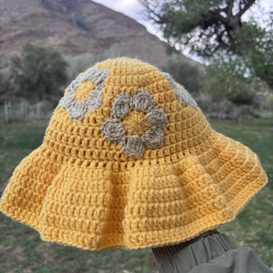 Bucket Hat Flower