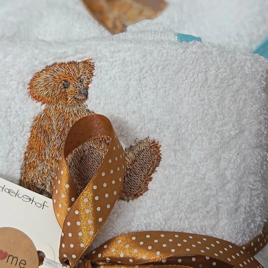 Hooded Towel With Burp Cloth