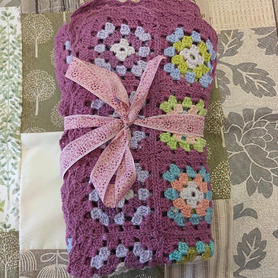 Pink Cot Sized Baby Crochet Blanket image 3