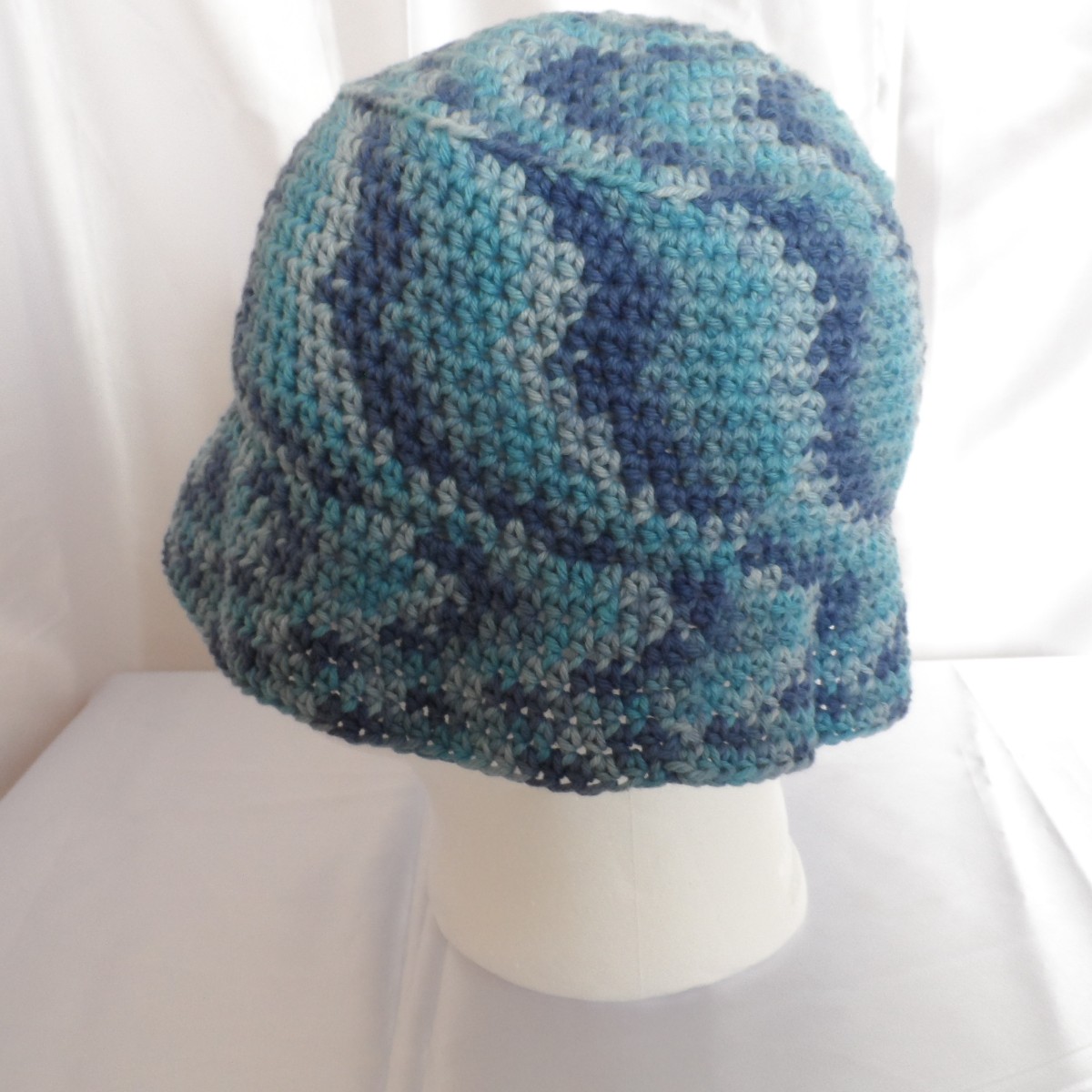 Bucket hat blue