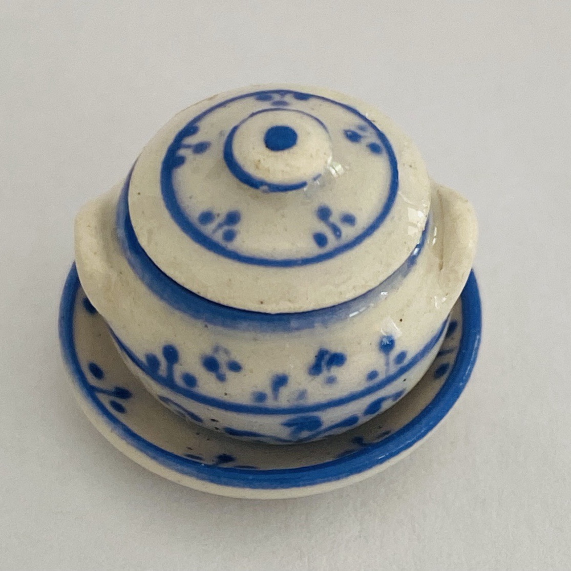 Soup Tureen image 3
