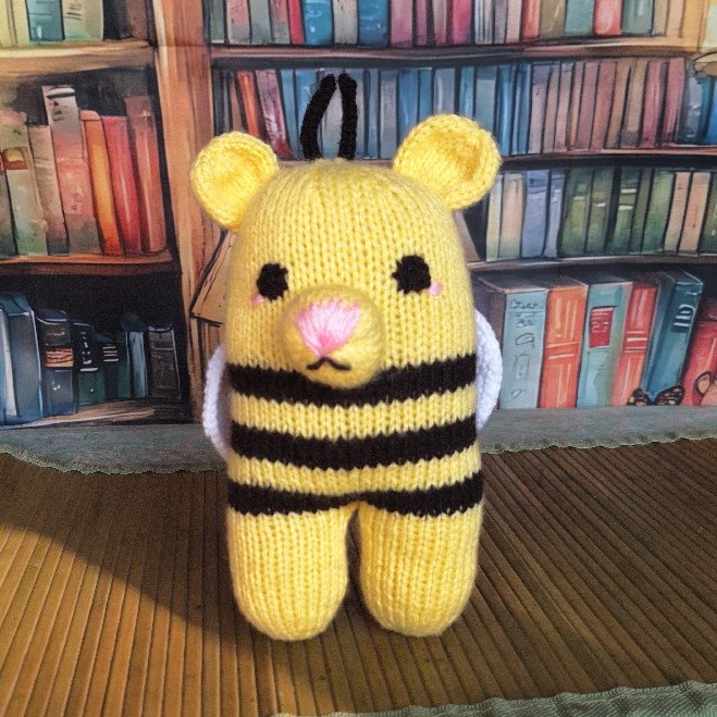 Knotty Bee