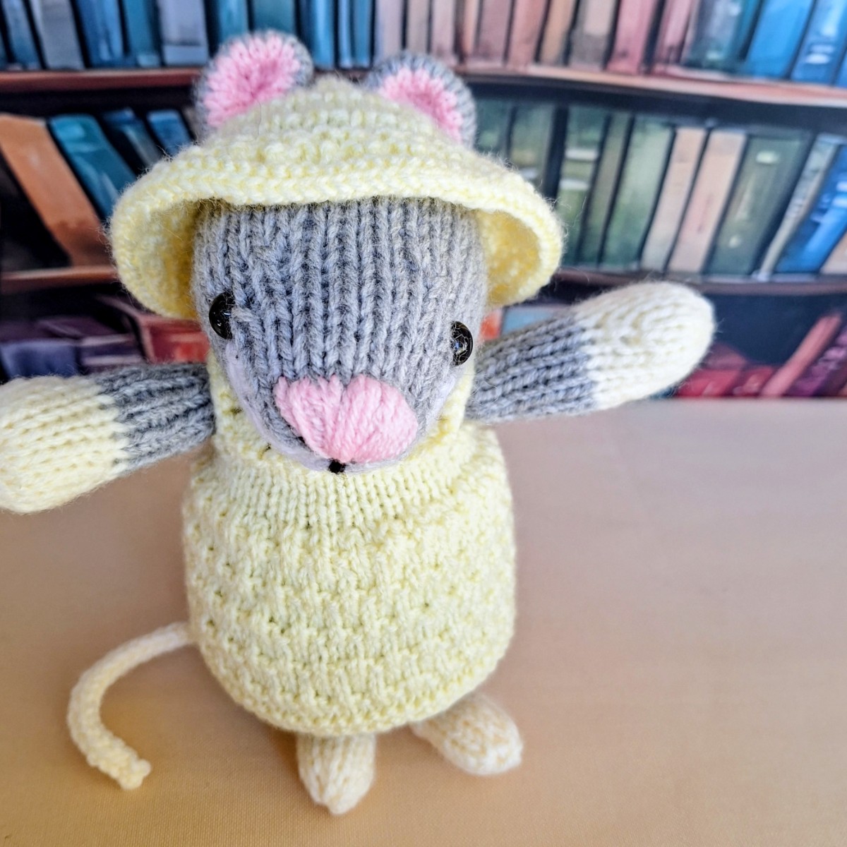 Meadow Mouse - Daisy