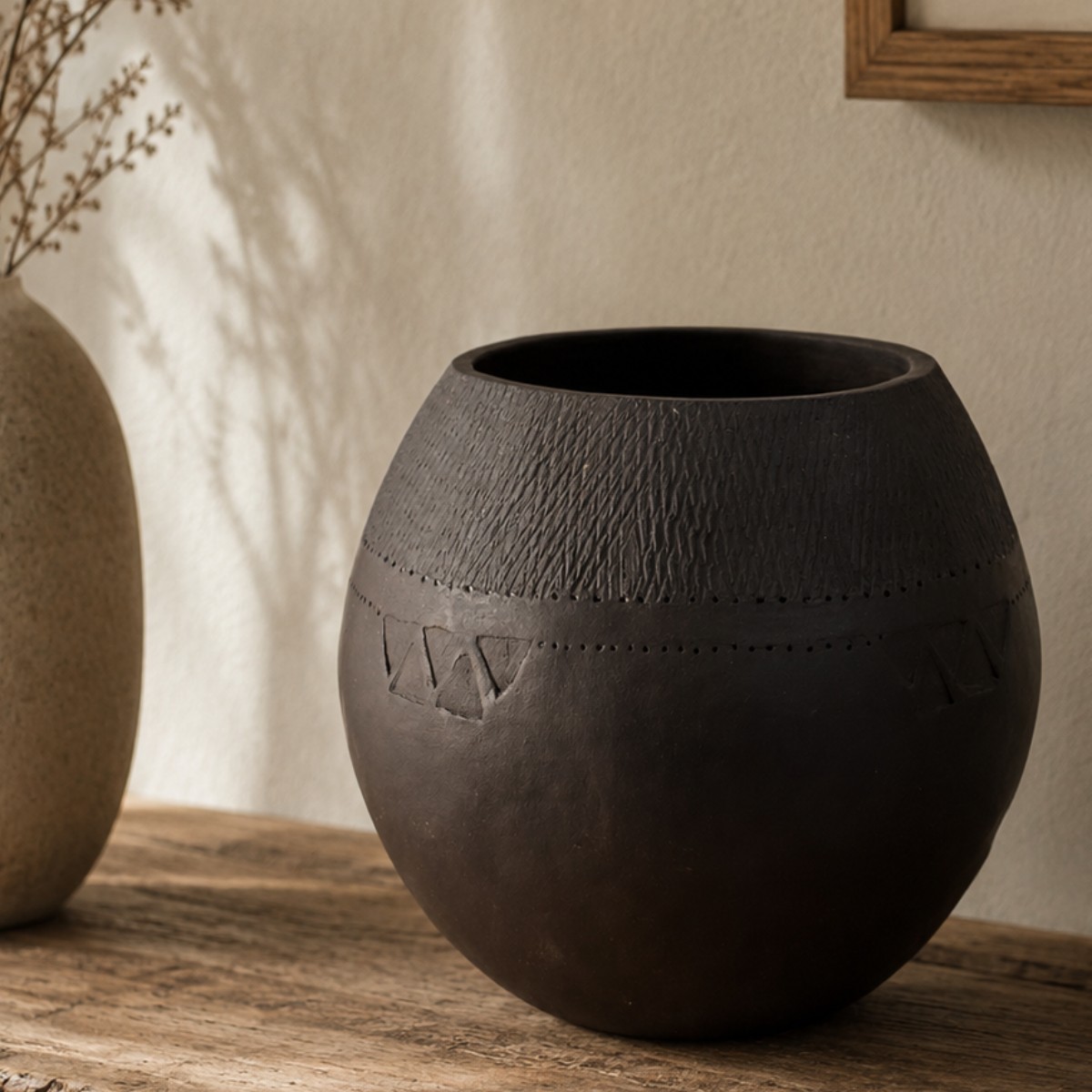 Black clay beer pot image 2